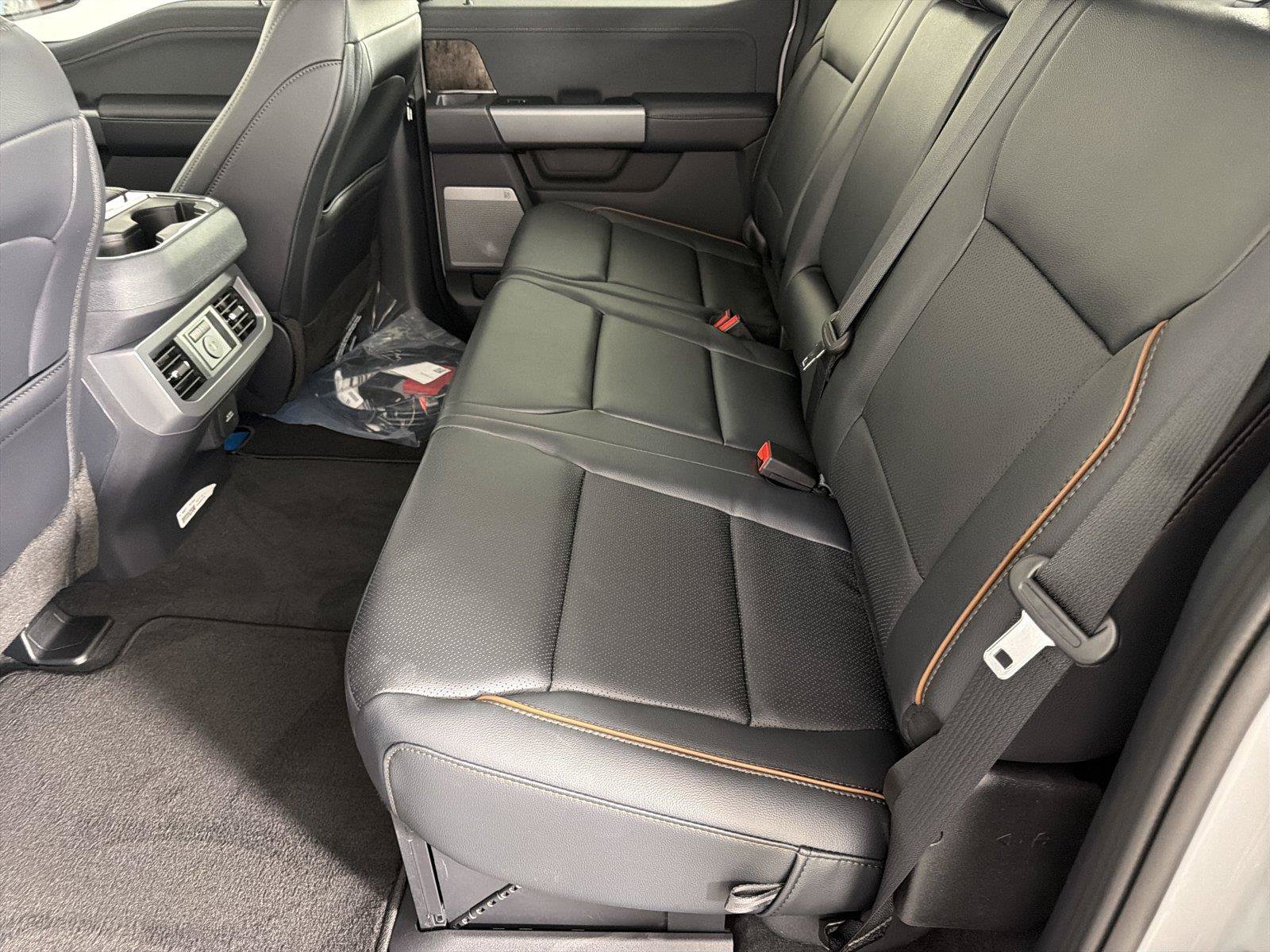 New 2026 Ford F250 Lariat w/ Lariat Premium Package AWD/4WD image 22