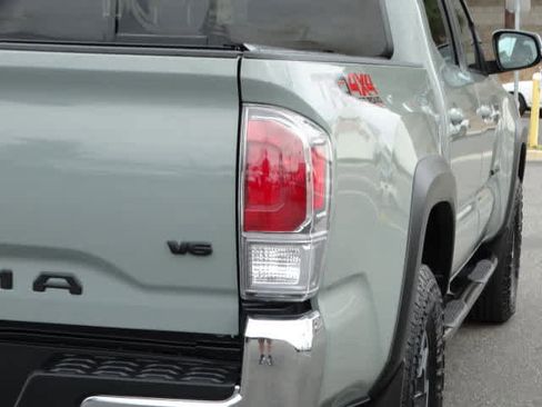 Used 2023 Toyota Tacoma TRD Off-Road image 12