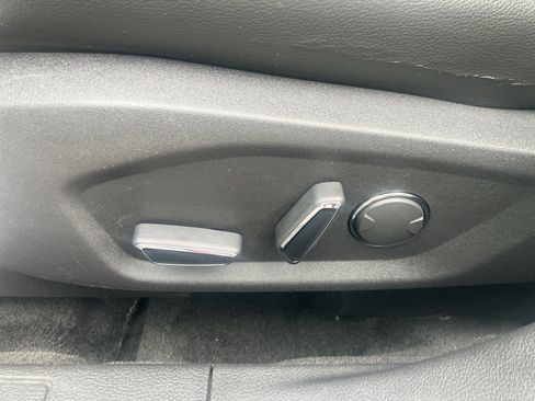 Used 2013 Ford Fusion SE FWD image 19