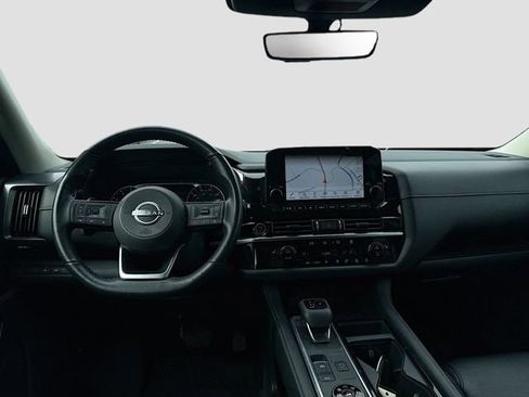 Used 2023 Nissan Pathfinder SL AWD/4WD image 25