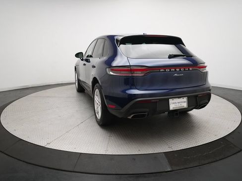 Certified 2024 Porsche Macan AWD/4WD image 36