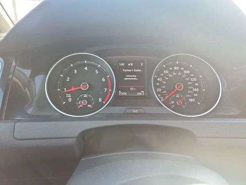 Used 2017 Volkswagen GTI S image 11