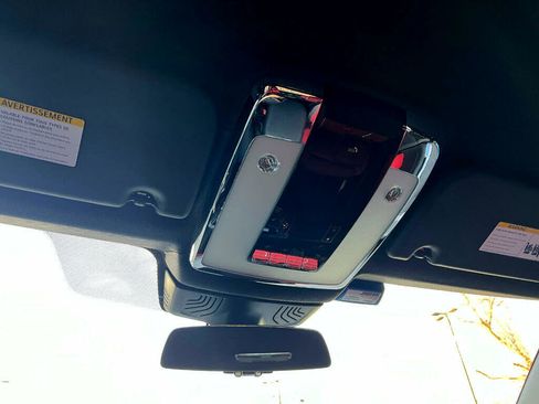 Used 2022 Rolls-Royce Cullinan Black Badge image 18