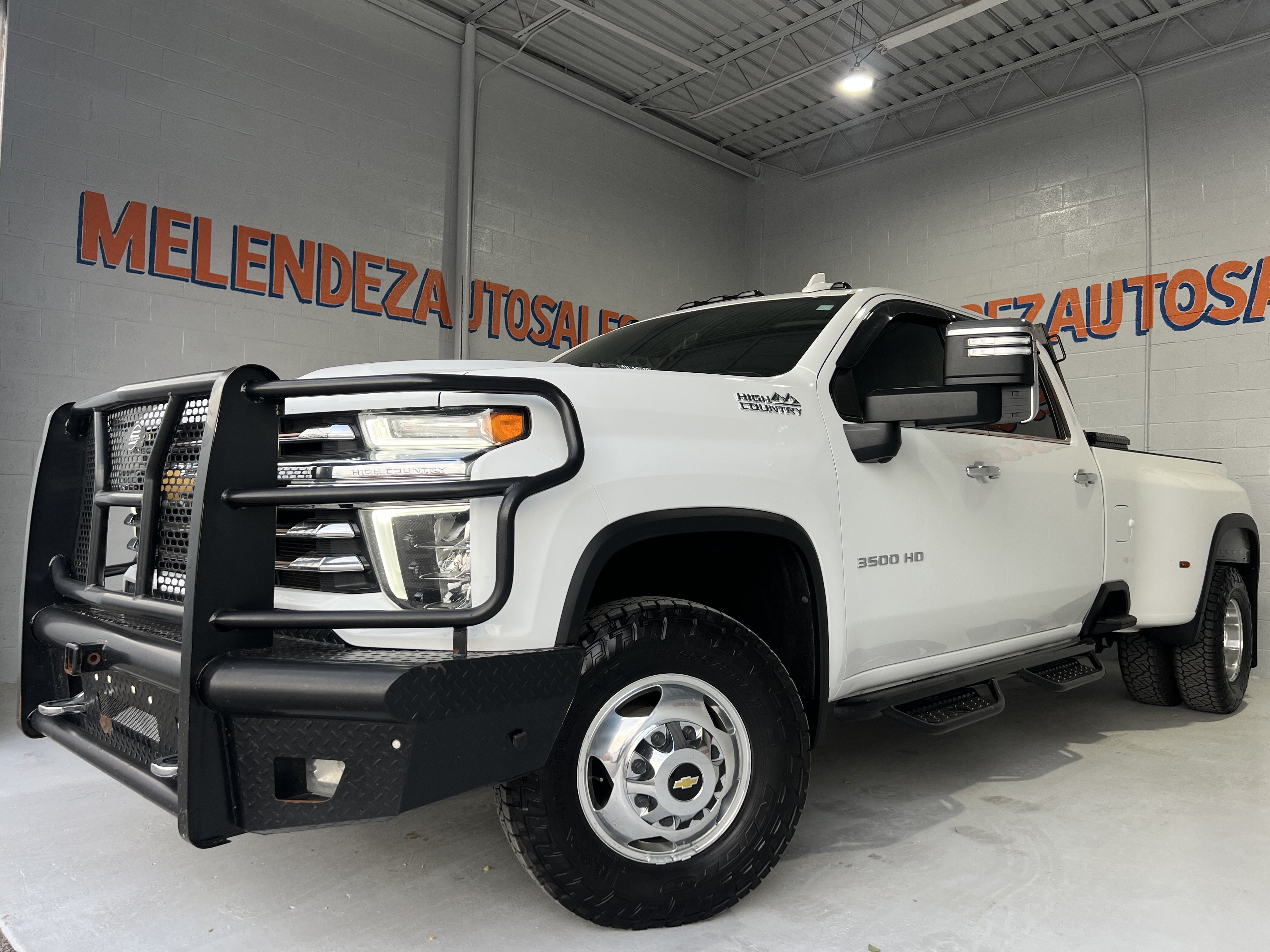 Used 2021 Chevrolet Silverado 3500 High Country w/ Technology Package AWD/4WD image 1