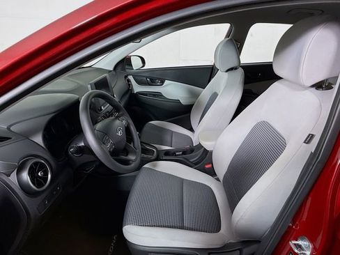 Certified 2023 Hyundai Kona SE w/ Cargo Package image 21