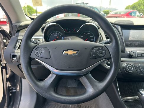 Used 2018 Chevrolet Impala LS FWD image 19