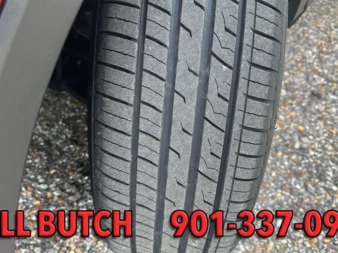 Used 2019 Volkswagen Tiguan S w/ Driver Assistance Package FWD image 21
