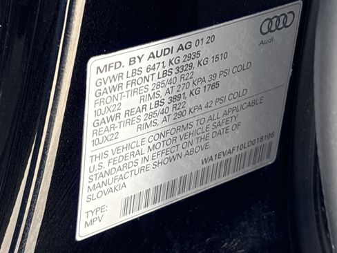 Used 2020 Audi Q8 Premium Plus w/ Premium Plus Package image 40