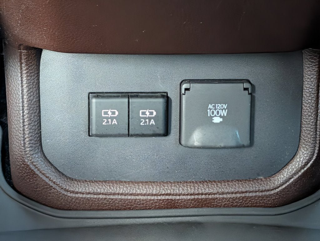 Certified 2020 Toyota Highlander Platinum AWD/4WD image 38