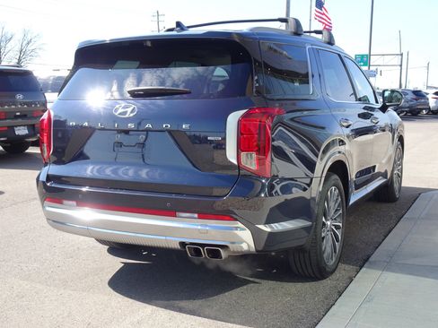 Used 2024 Hyundai Palisade Calligraphy AWD/4WD image 5
