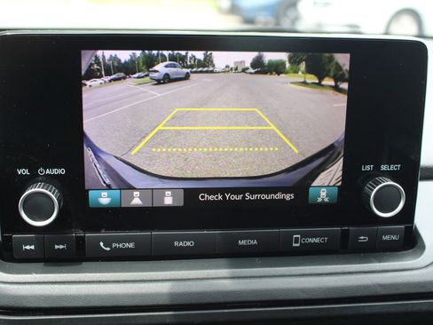 Certified 2024 Honda Accord EX image 22