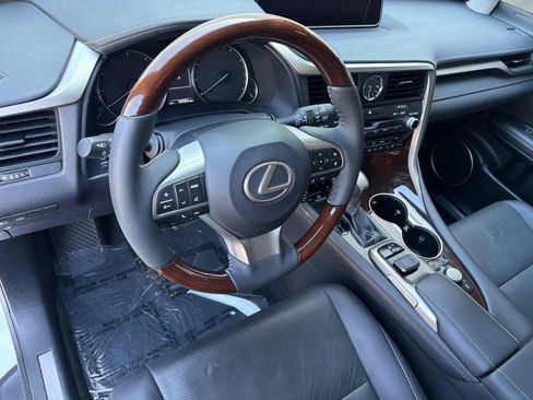 Used 2019 Lexus RX 350 FWD w/ Navigation Package image 4