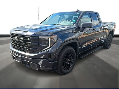 Used 2025 GMC Sierra 1500 Elevation