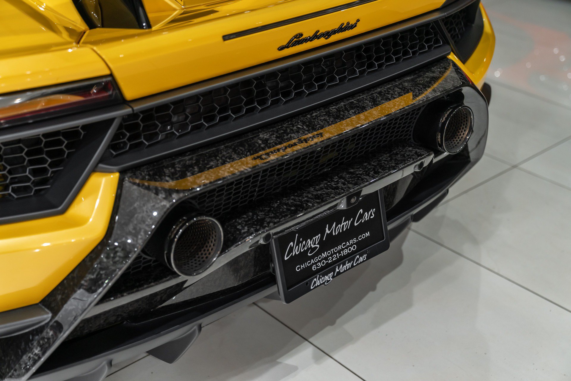 Used 2018 Lamborghini Huracan Performante AWD/4WD image 40
