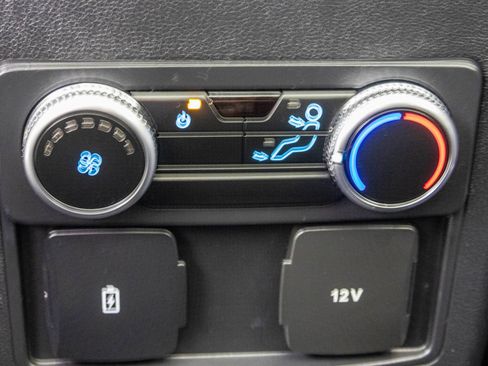 Used 2023 Ford Explorer ST-Line w/ Class IV Trailer Tow Package AWD/4WD image 43