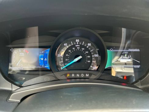 Used 2017 Ford Expedition Limited w/ Equipment Group 301A RWD image 18