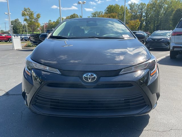 New 2027 Toyota Corolla LE FWD image 3