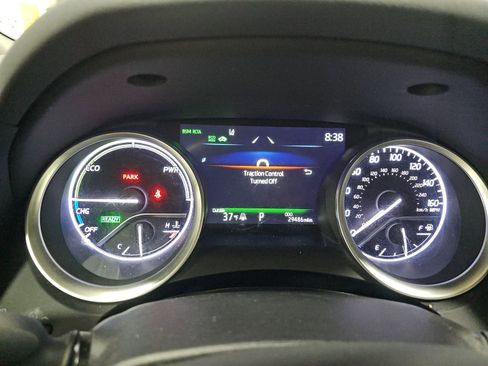 Used 2022 Toyota Camry XLE image 7