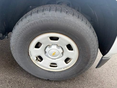 Used 2019 Chevrolet Colorado W/T w/ WT Convenience Package RWD image 4