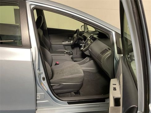 Used 2014 Toyota Prius V Two image 26