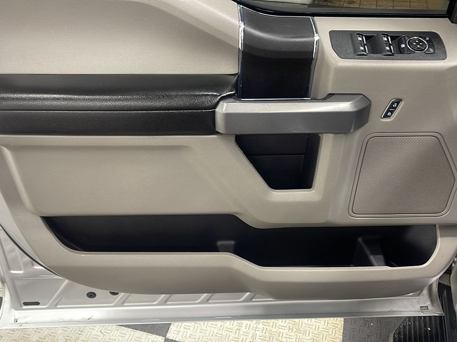 Used 2018 Ford F150 XLT AWD/4WD image 13