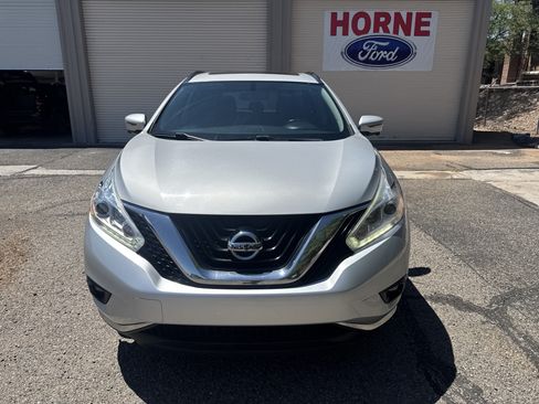 Used 2017 Nissan Murano SV w/ Premium Plus Package FWD image 2