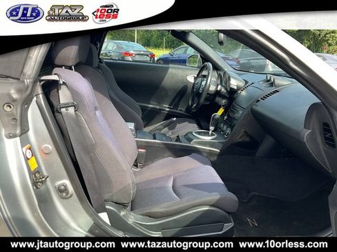 Used 2004 Nissan 350Z Enthusiast w/ Side Airbags Pkg RWD image 14