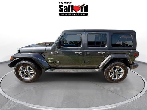Used 2022 Jeep Wrangler Unlimited Sahara w/ Cold Weather Group AWD/4WD image 5