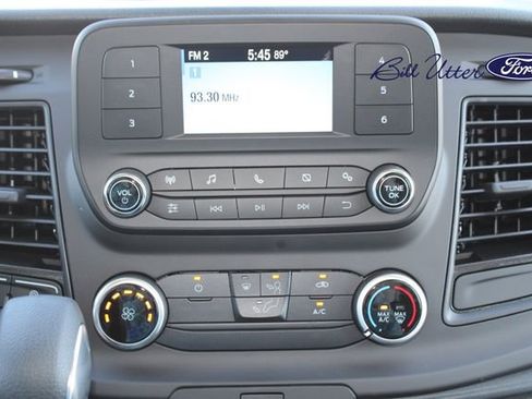 New 2025 Ford Transit 250 148 Medium Roof image 10