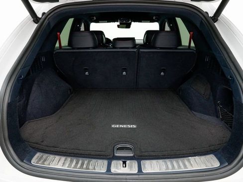 Used 2024 Genesis GV70 3.5T Sport image 33