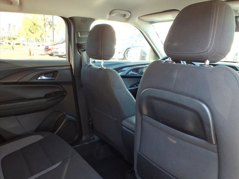 Used 2021 Chevrolet TrailBlazer LT w/ Convenience Package image 13