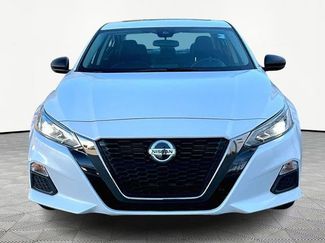 Used 2021 Nissan Altima 2.5 SR w/ SR Premium Package video 2