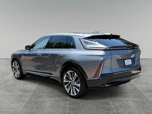 Used 2023 Cadillac Lyriq 2WD image 12