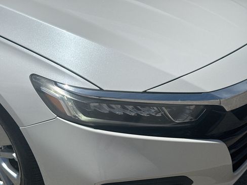Used 2018 Honda Accord LX image 31