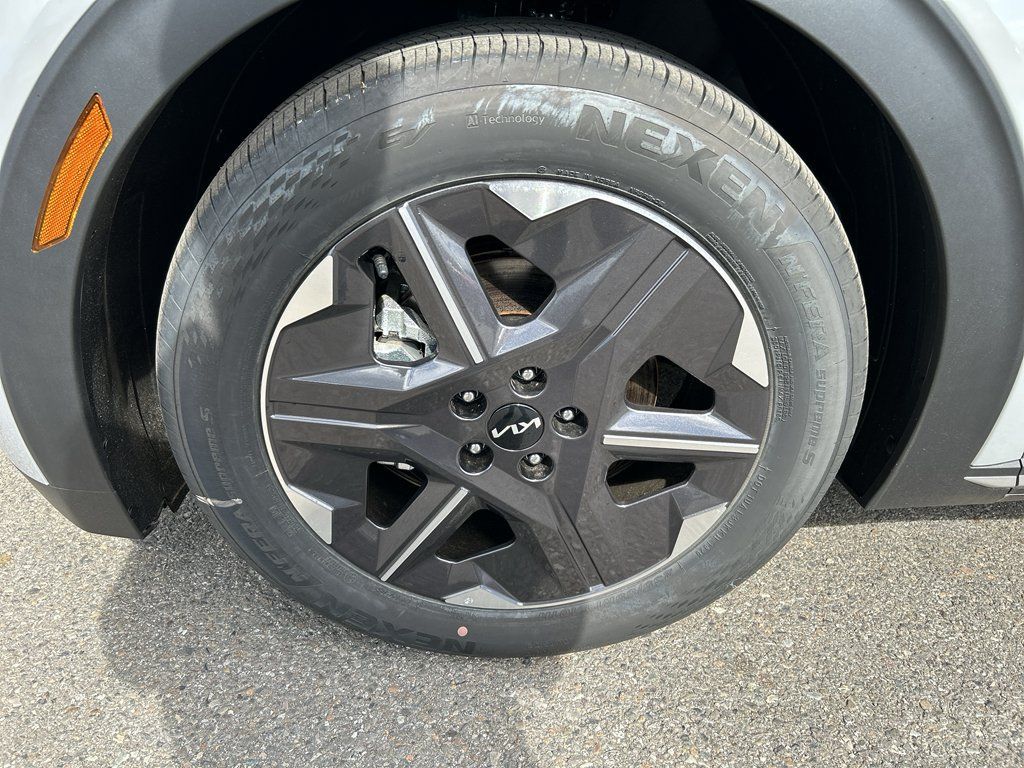 New 2026 Kia EV6 Light AWD/4WD image 8