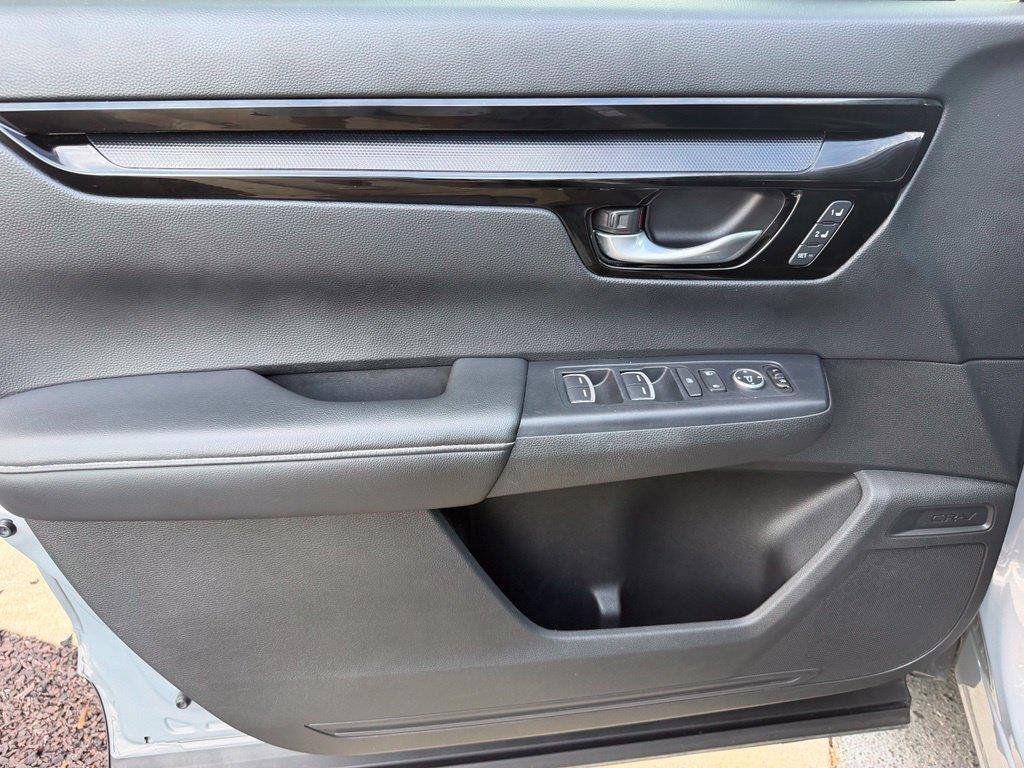 Used 2024 Honda CR-V EX-L image 13