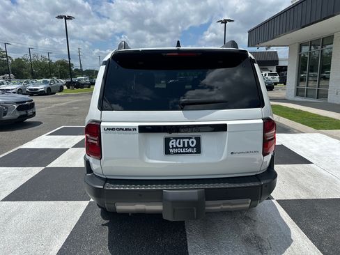 Used 2025 Toyota Land Cruiser w/ Premium Package AWD/4WD image 4
