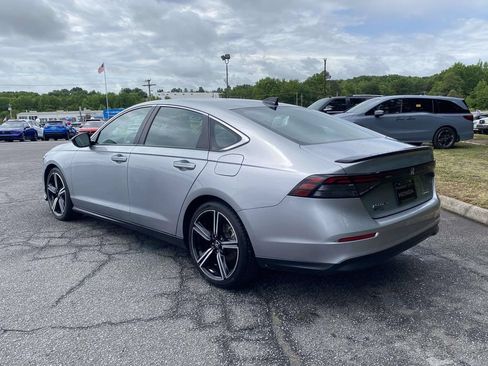 Used 2024 Honda Accord Sport image 3