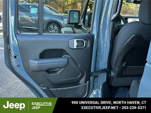 New 2026 Jeep Gladiator Mojave w/ Safety Group image 20