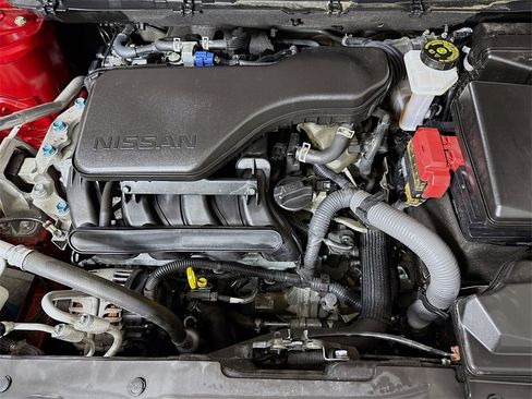 Certified 2022 Nissan Rogue Sport SV image 33