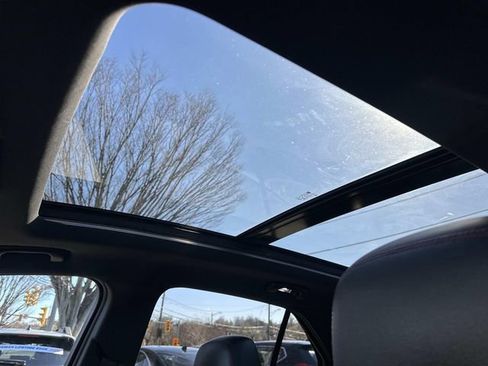 Used 2023 Chevrolet Equinox RS w/ RS Leather Package image 19