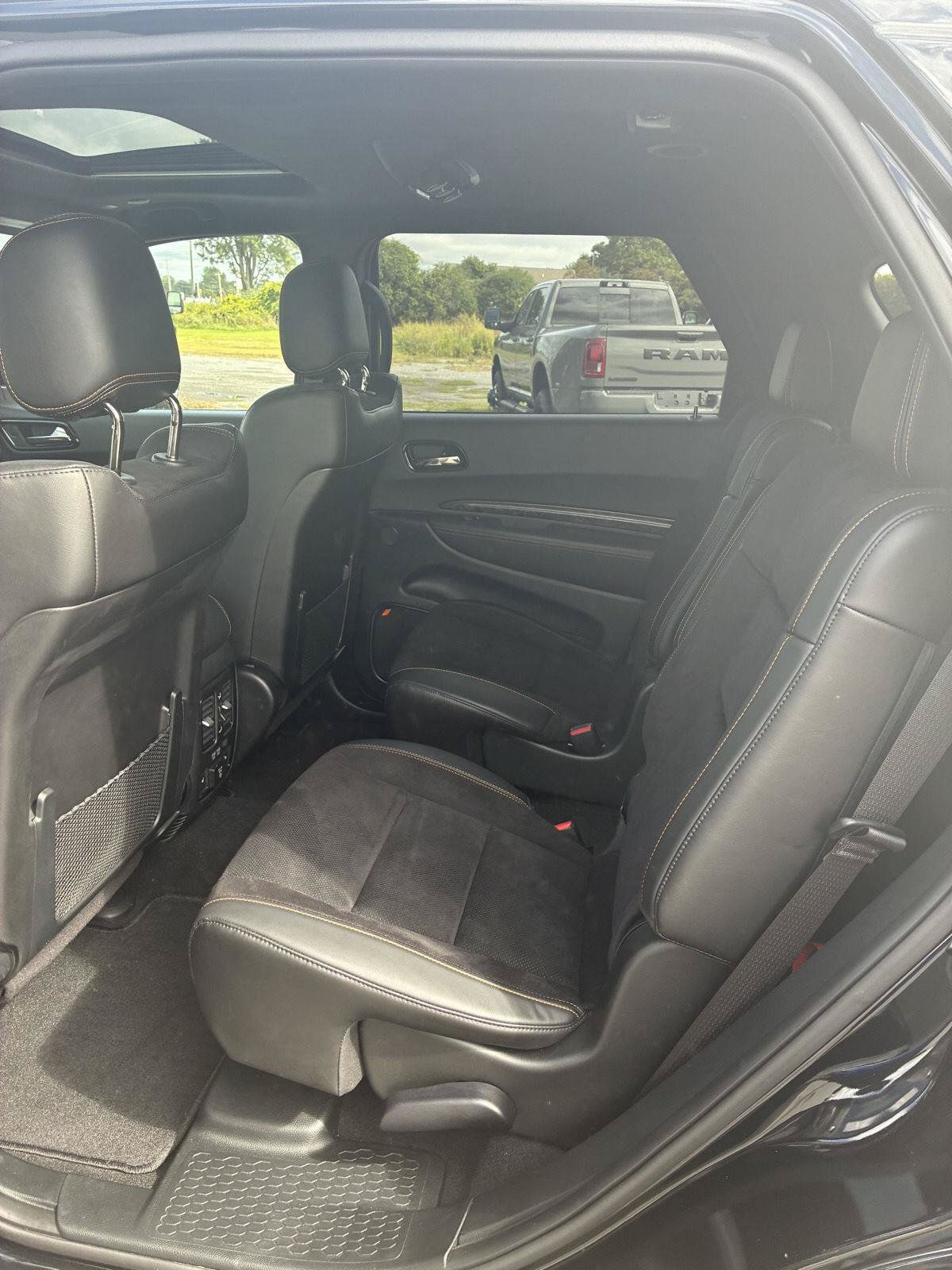 Used 2023 Dodge Durango R/T w/ Hemi Orange Plus Package AWD/4WD image 24