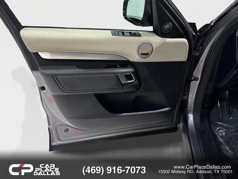 Used 2020 Land Rover Discovery Landmark AWD/4WD image 6