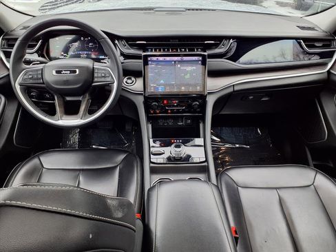 Used 2024 Jeep Grand Cherokee Limited 4xe image 11