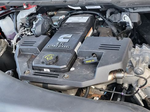 Used 2024 RAM 2500 Tradesman w/ Chrome Appearance Group image 30