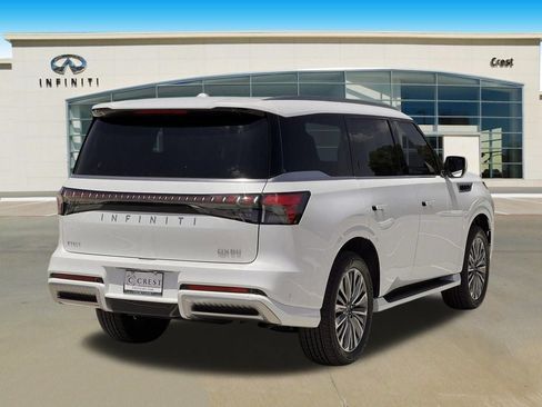New 2027 INFINITI QX80 Luxe RWD image 3