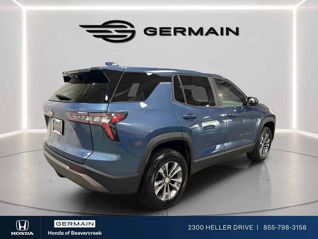 Used 2025 Chevrolet Equinox LT w/ Safety and Technology Package FWD image 8