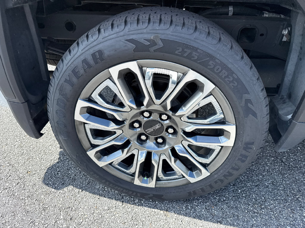 Used 2024 GMC Sierra 1500 Denali Ultimate AWD/4WD image 18