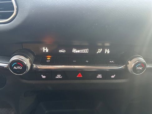 Certified 2023 MAZDA CX-30 AWD 2.5 S w/ Preferred Package image 17