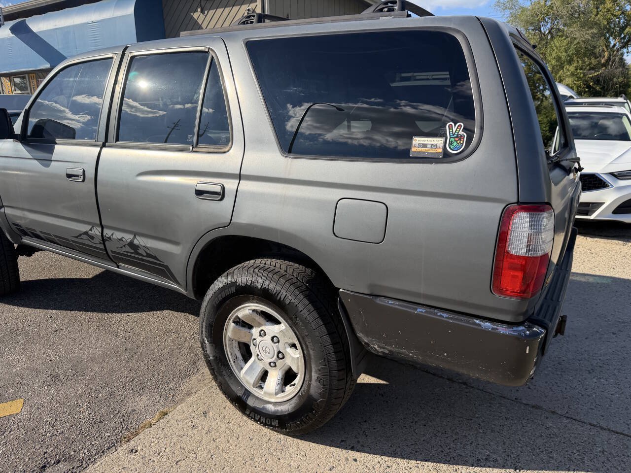 Used 1997 Toyota 4Runner SR5 w/ Sport Seat Pkg RWD image 29